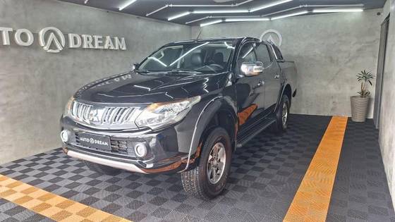 MITSUBISHI L200 TRITON 2.4 16V TURBO DIESEL SPORT HPE CD 4P 4X4 AUTOMÁTICO